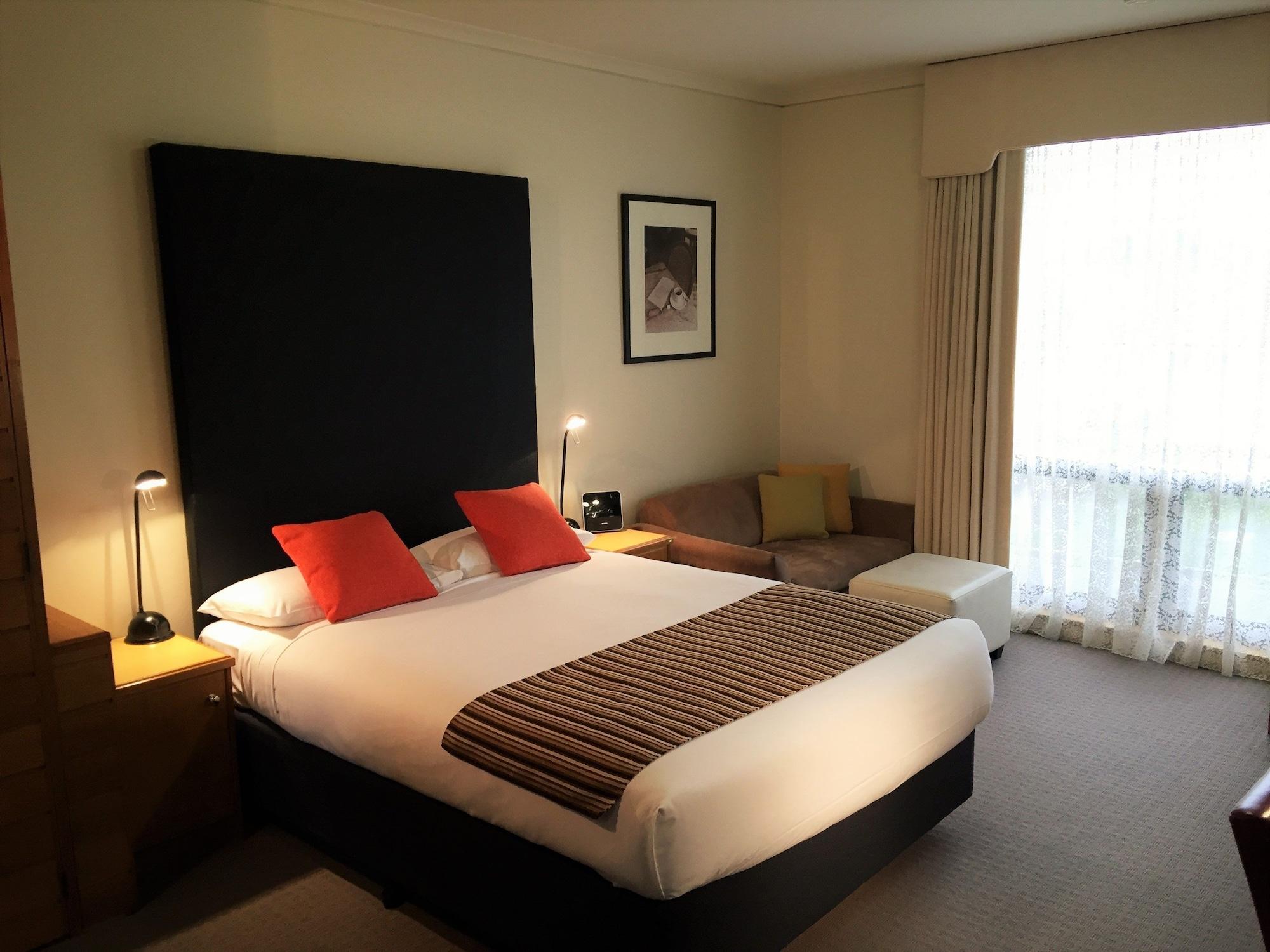 Sovereign Park Motor Inn Ballarat Exterior photo
