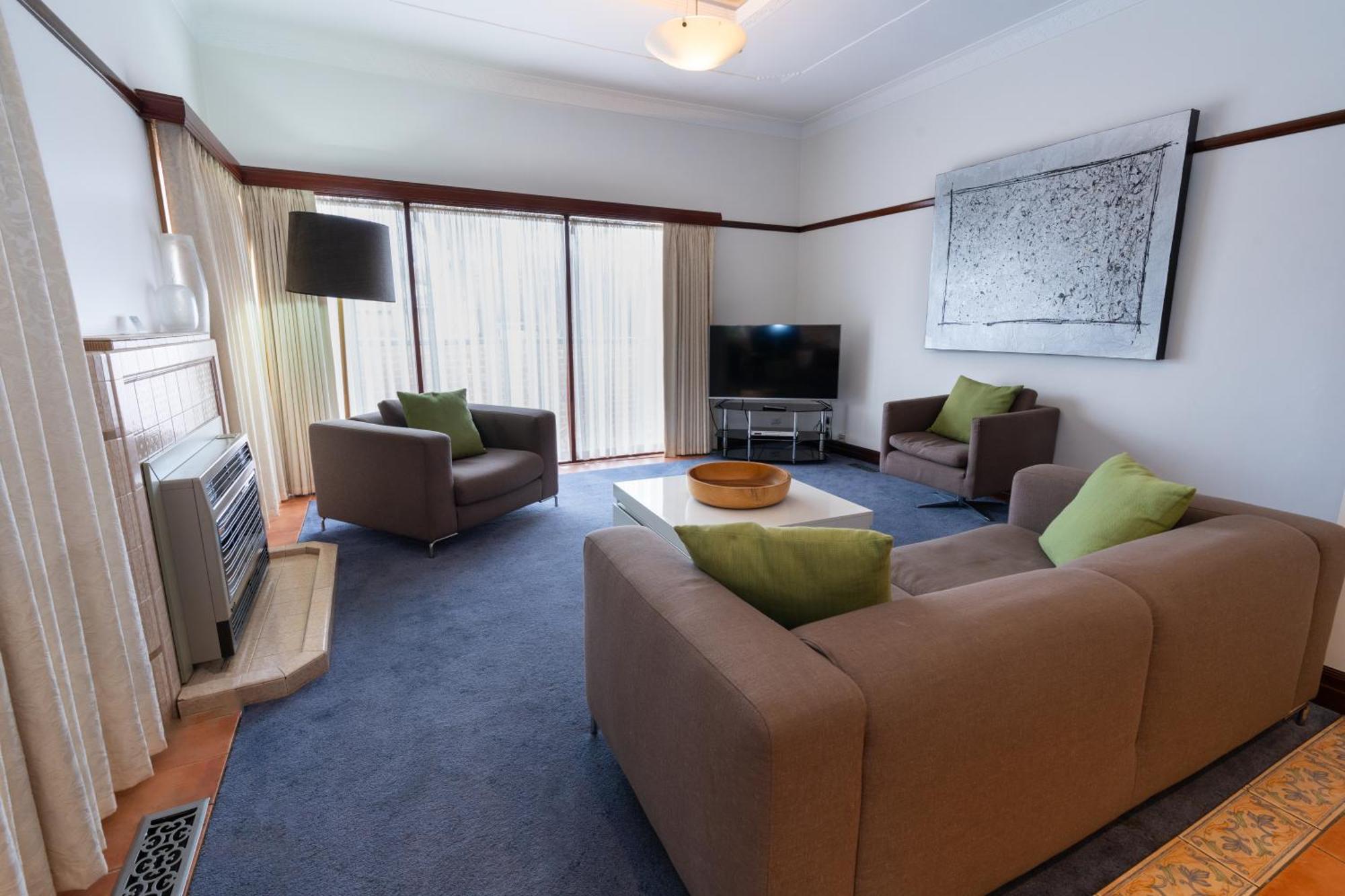Sovereign Park Motor Inn Ballarat Exterior photo